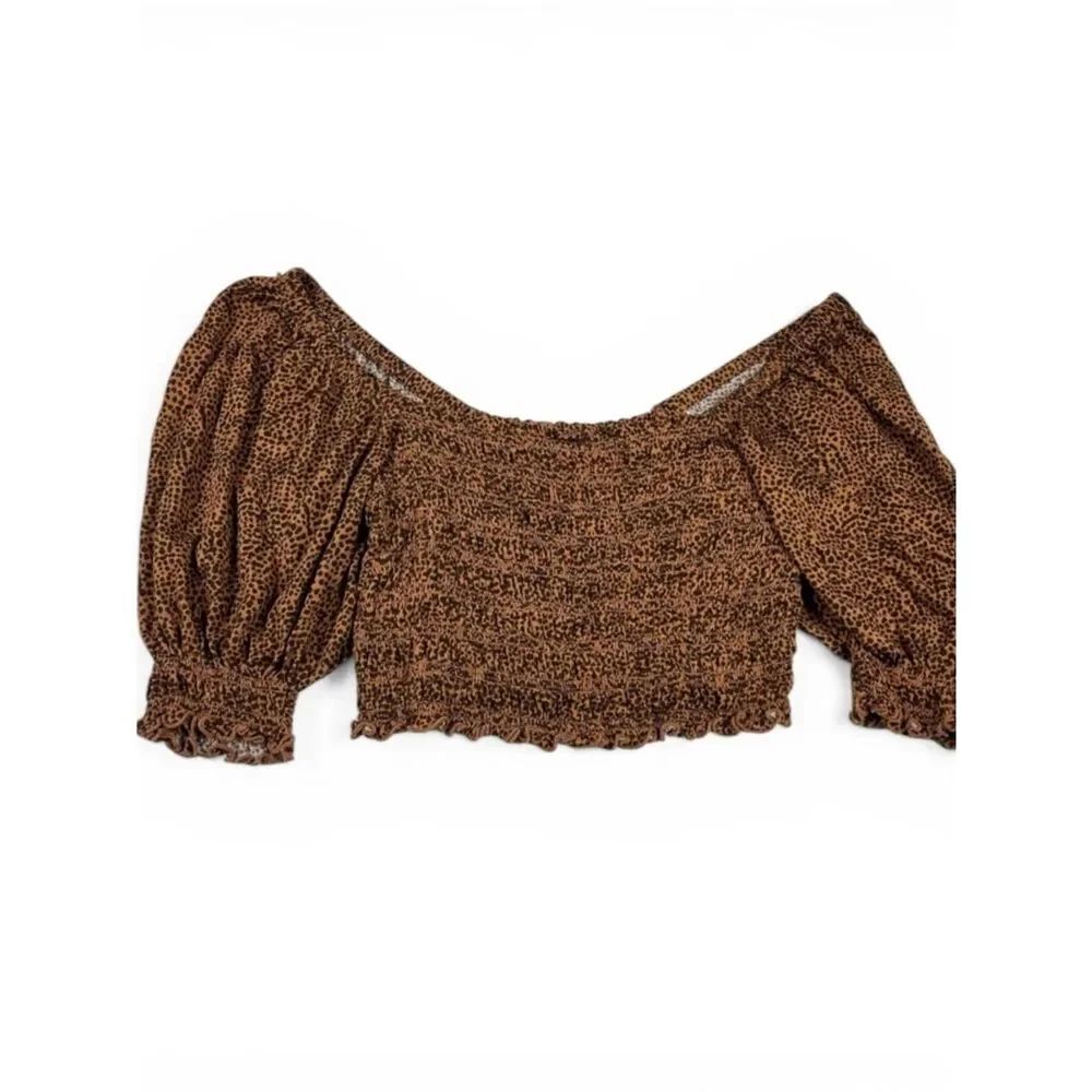 Urban Outfitters Leopard Smocked Crop Top Y2K Stretch Body Contour Flirt Shirt L